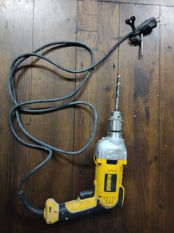 DEWALT 10 Amp 1/2 in. Heavy Duty Corded VSR Pistol Grip Drill