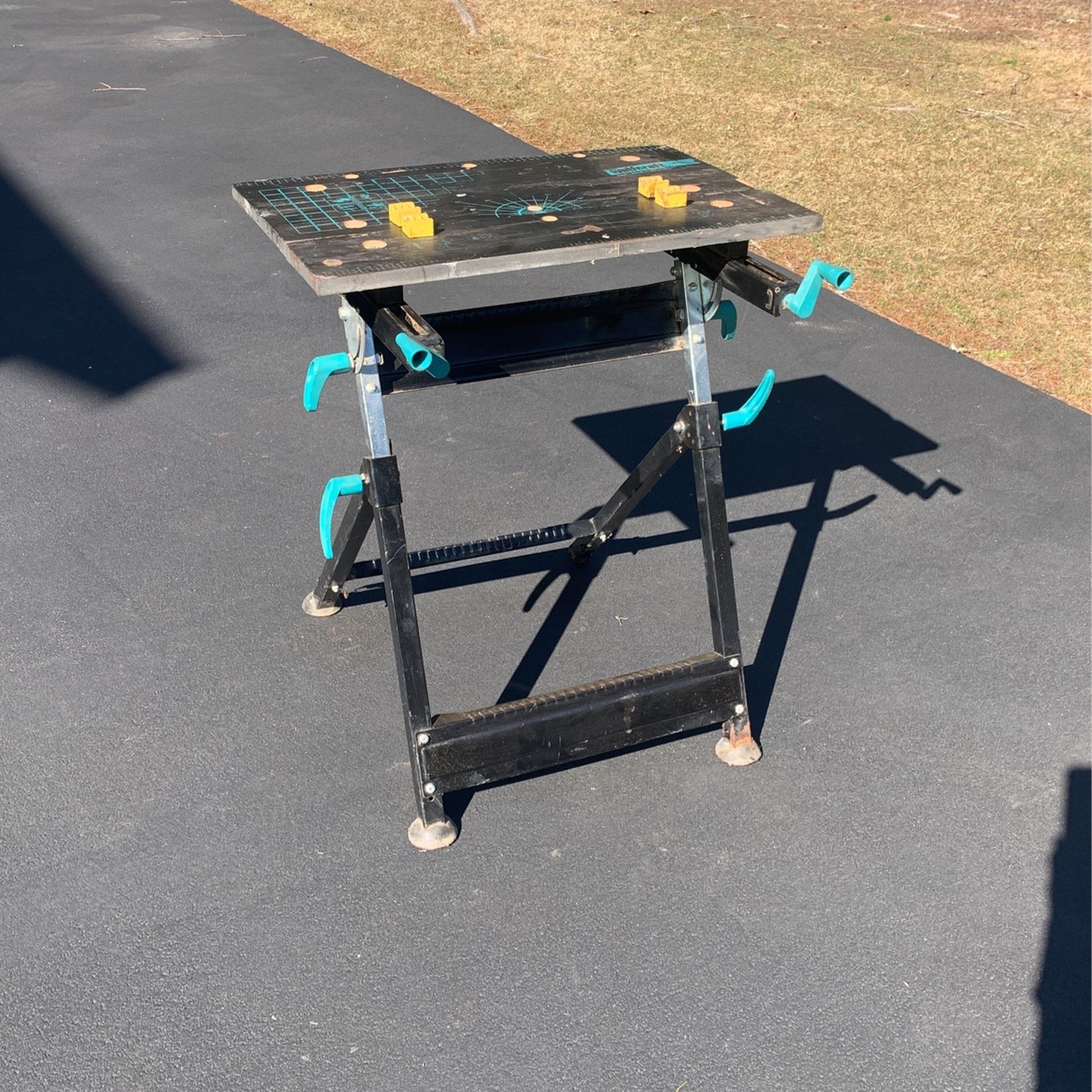 Woodcraft Fully adjustable Folding Workbench