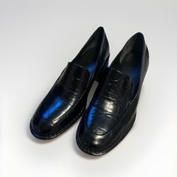 Vince. Women’s  Black Leather Vero Cuoio Slip On Loafers Old Money Preppy Size 7
