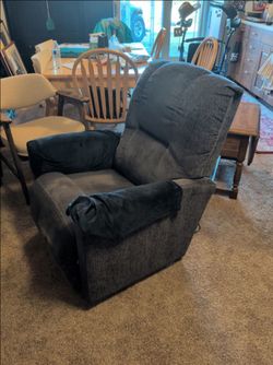 Free electric recliner