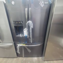 Frigidaire professional  new open box warranty counterdepth 1 year manucfature warranty ready to deliver..$1299