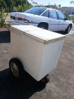Ice cream cart