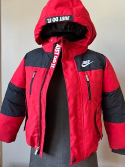Nike Kids Just Do It Hooded Winter Jacket Red/Black – Size M 5-6