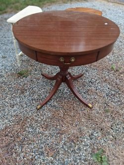 Vintage mahogany round drum table
