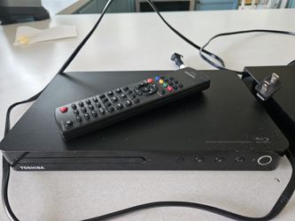 2 Non Functional Dvd Players For Parts Or Repair 