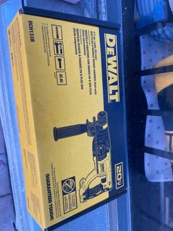 DCH133B 20V MAX Cordless Brushless 1 in. SDS Plus D-Handle Concrete and Masonry Rotary Hammer.