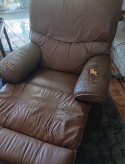 LA-Z-BOY leather recliner