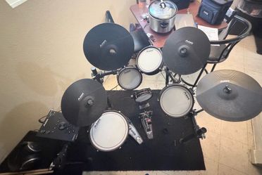Alesis crimson ll  9 pc Drum  set