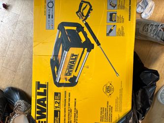 DWPW2100 Dewalt Electric Pressure washer. 2100psi  1.2 gpm