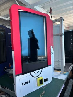 Custom Combo Snacks/Drinks Smart Vending Machine – Custom Wrap – Touchscreen & Cashless Payment