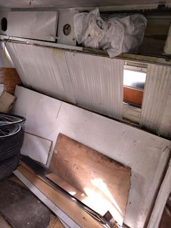 Selling trailer
