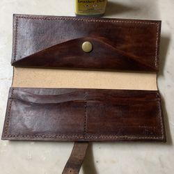 Custom Leather Wallets And Bags