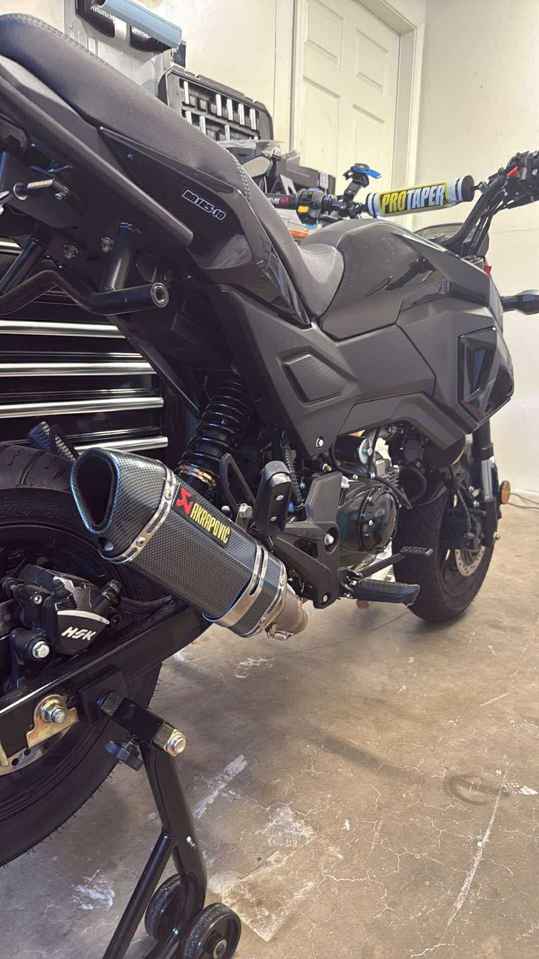 2025 boom Vader 125cc (grom Clone)