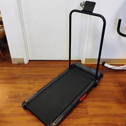 Compact Treadmill With Handlebars And Incline 