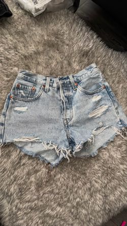 Levi’s shorts