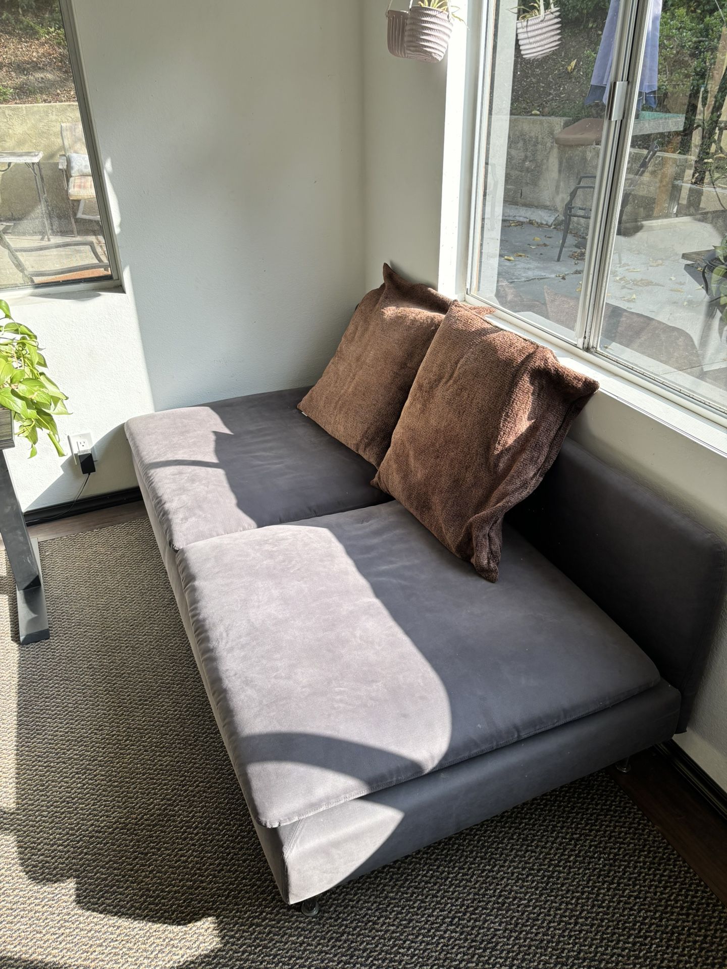 Purple Couch + 2 Pillows