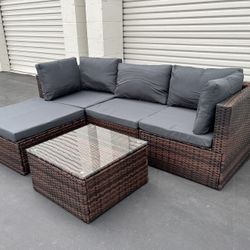 5-Piece Wicker Patio Furniture Set with Tempered Glass Table