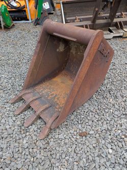 24" Wain Roy TAG Mini Excavator Bucket