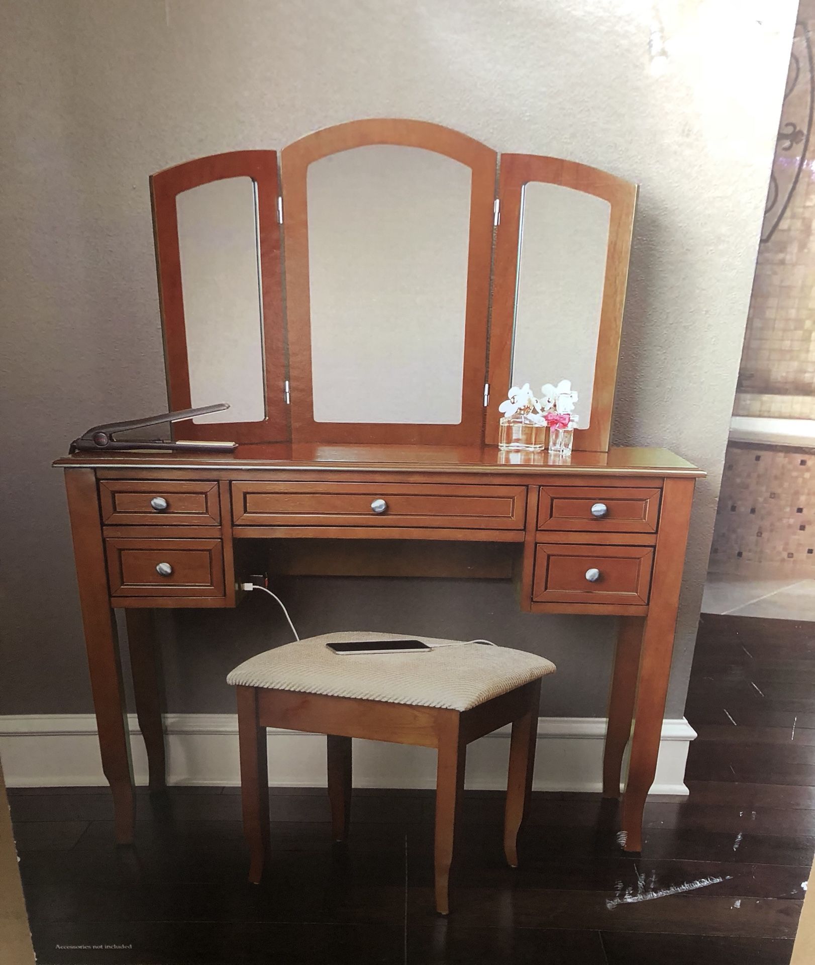New - Charlotte 2-Piece Vanity Set with Power Strip and USB in Walnut