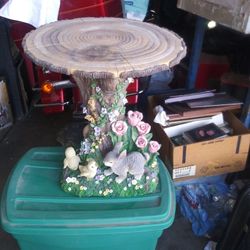End Table With Wood Top.and Animals On Base