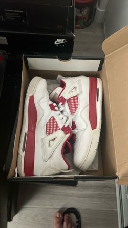 Jordan 4