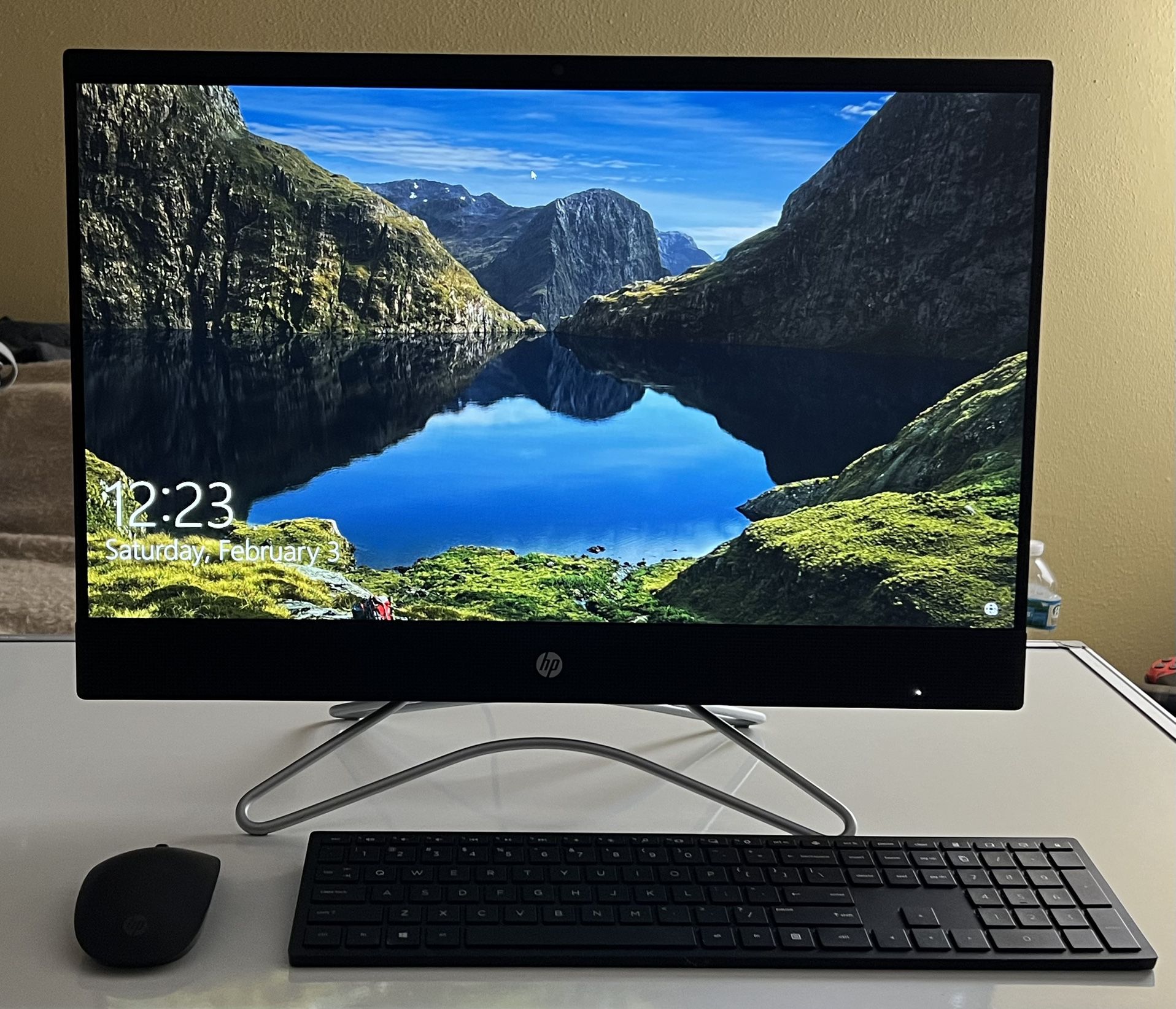 🔥 HP ALL-IN-ONE 24” Touchscreen Desktop With Wireless Keyboard And Mouse