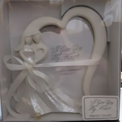 New Wedding  Fits 5"x 7" Off White Photo Frame 