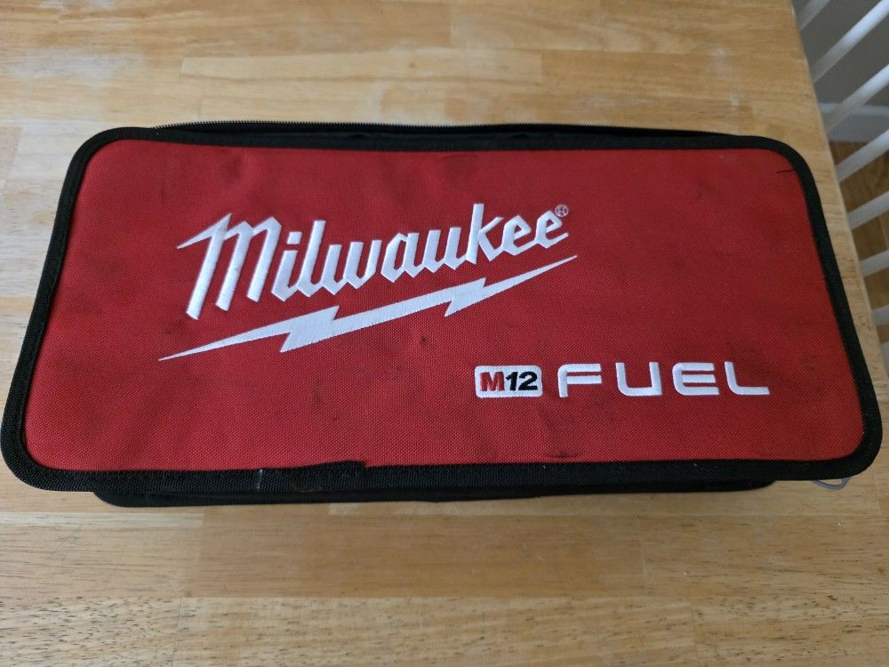 Milwaukee extended reach ratchet set