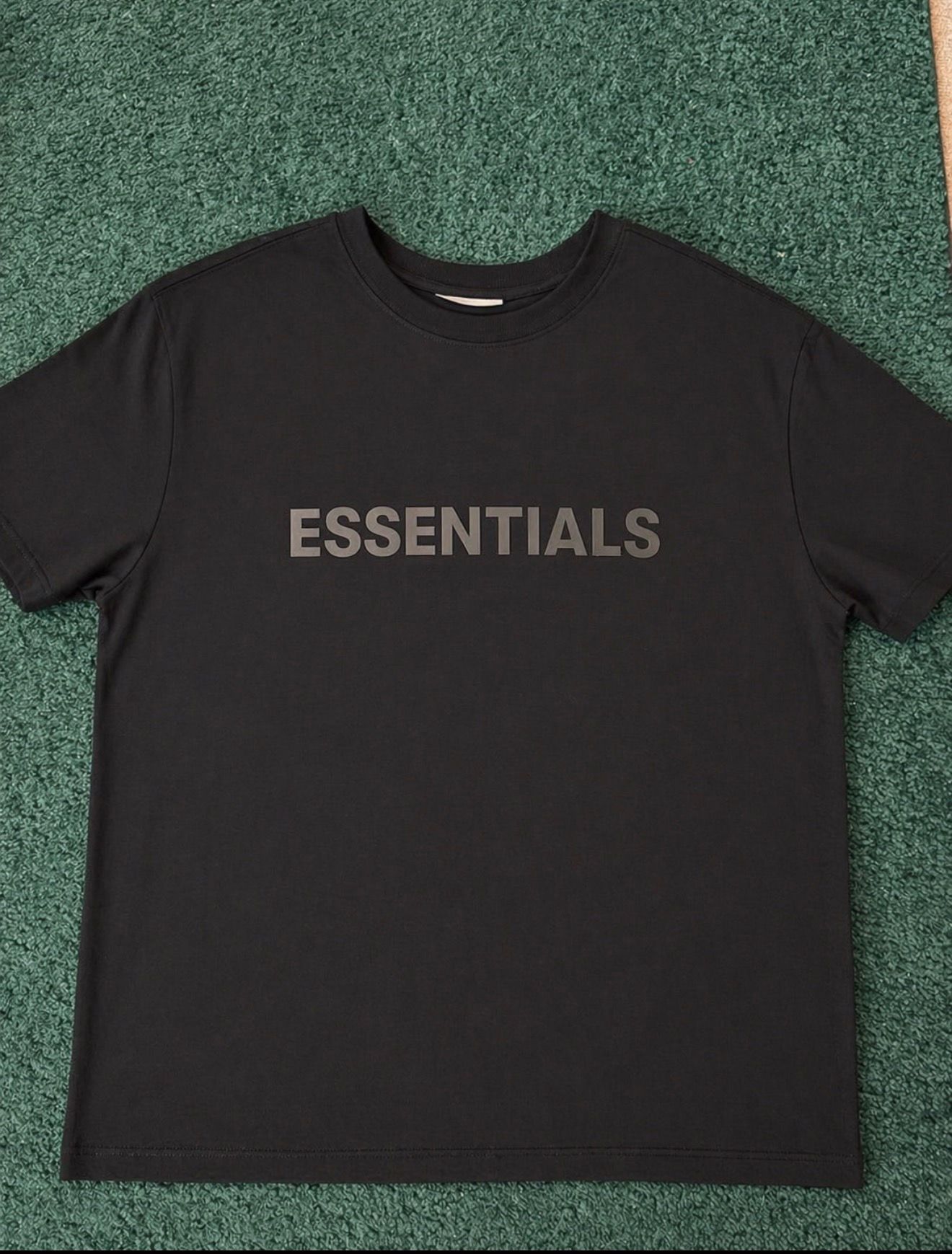 Medium essentials shirt