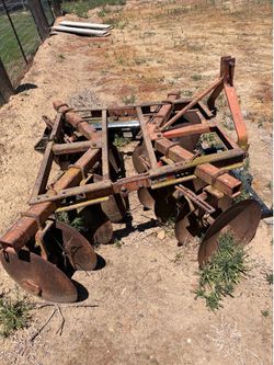 6’ Massey Ferguson disks
