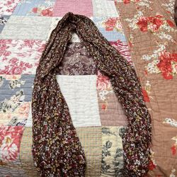 Great Fashion Scarf—very fall-like