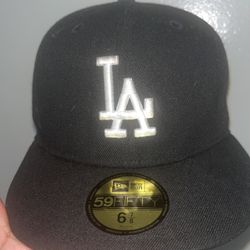 fitted hat