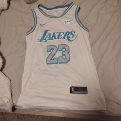 2020-2021 LeBron James Jersey  Size 50
