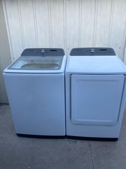 SAMSUNG WASHER AND. DRYER. SET