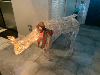 Lighted Reindeer Decoration