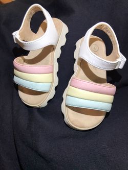 Size 7 Iike New