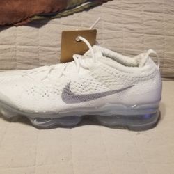 Nike Women's air Vapormax 2023 Size 9.5 - 9