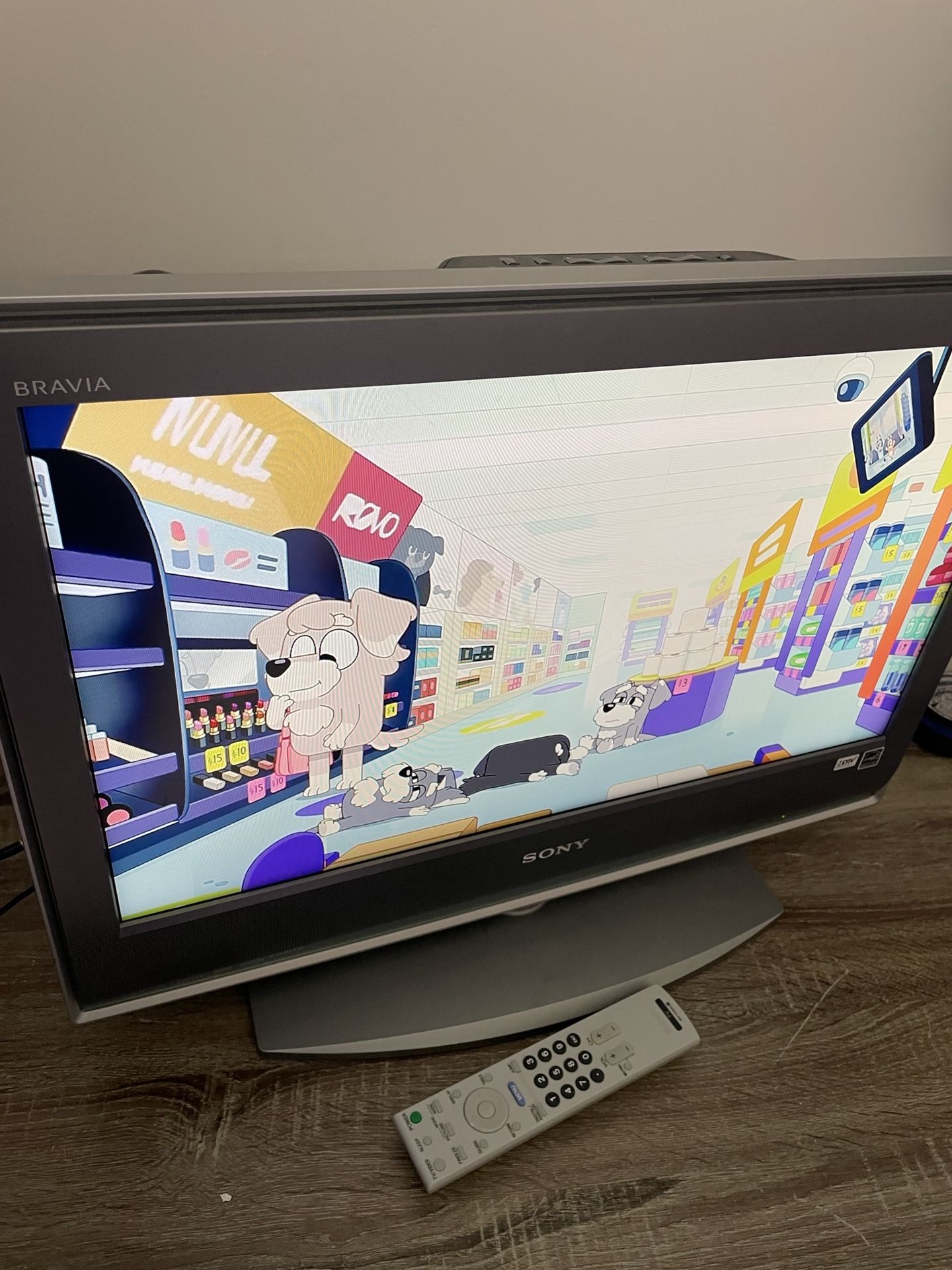 TV SONY 26 In + Control Remoto