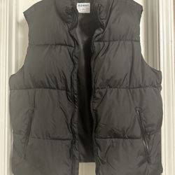 Men’s Puffer Vest -Old Navy