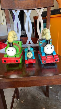 Thomas the train flash lights