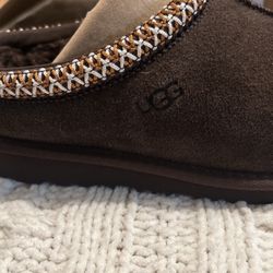 Uggs Tasmans Size 3 Dark Cocoa