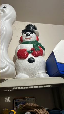Snowman blow mold