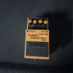 Boss ds-2 distortion pedal