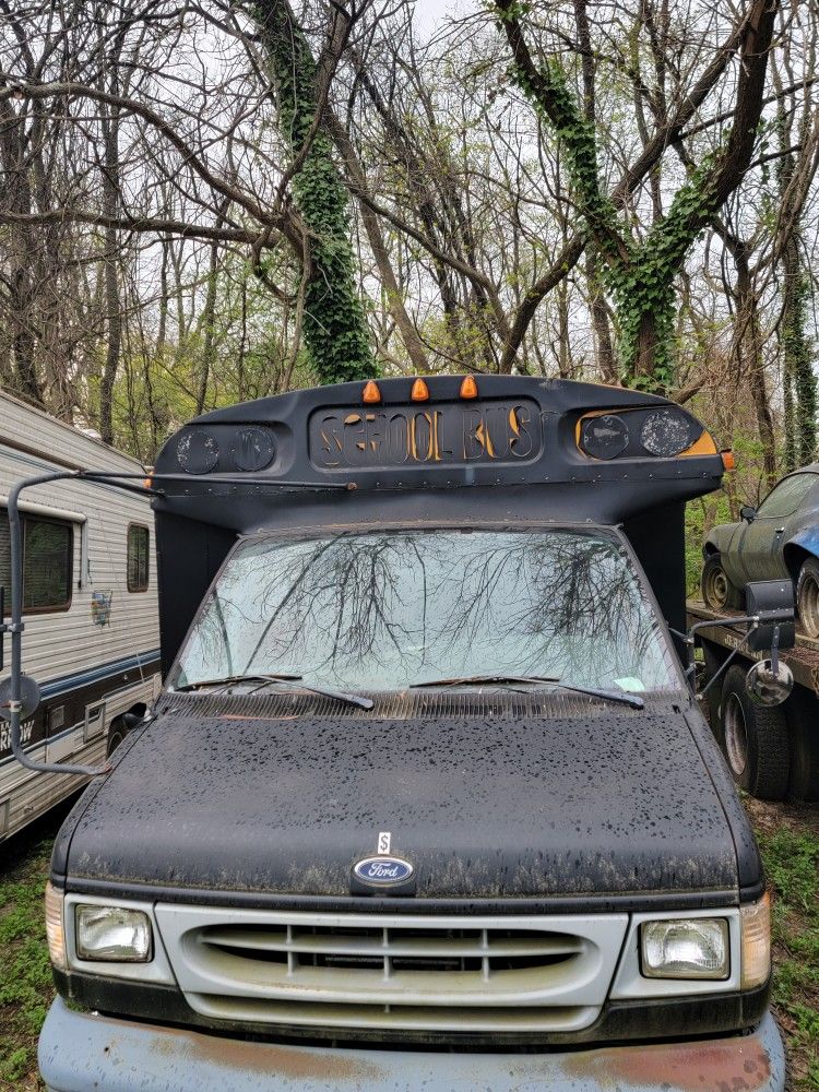 1998 Ford E-350
