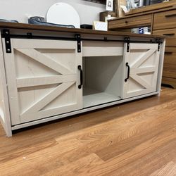 47.3" Farmhouse Coffee Table with Storage 