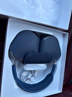 AirPod maxes