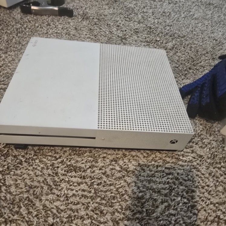 Xbox One S Controllers For Geb 2 Console...9 Games