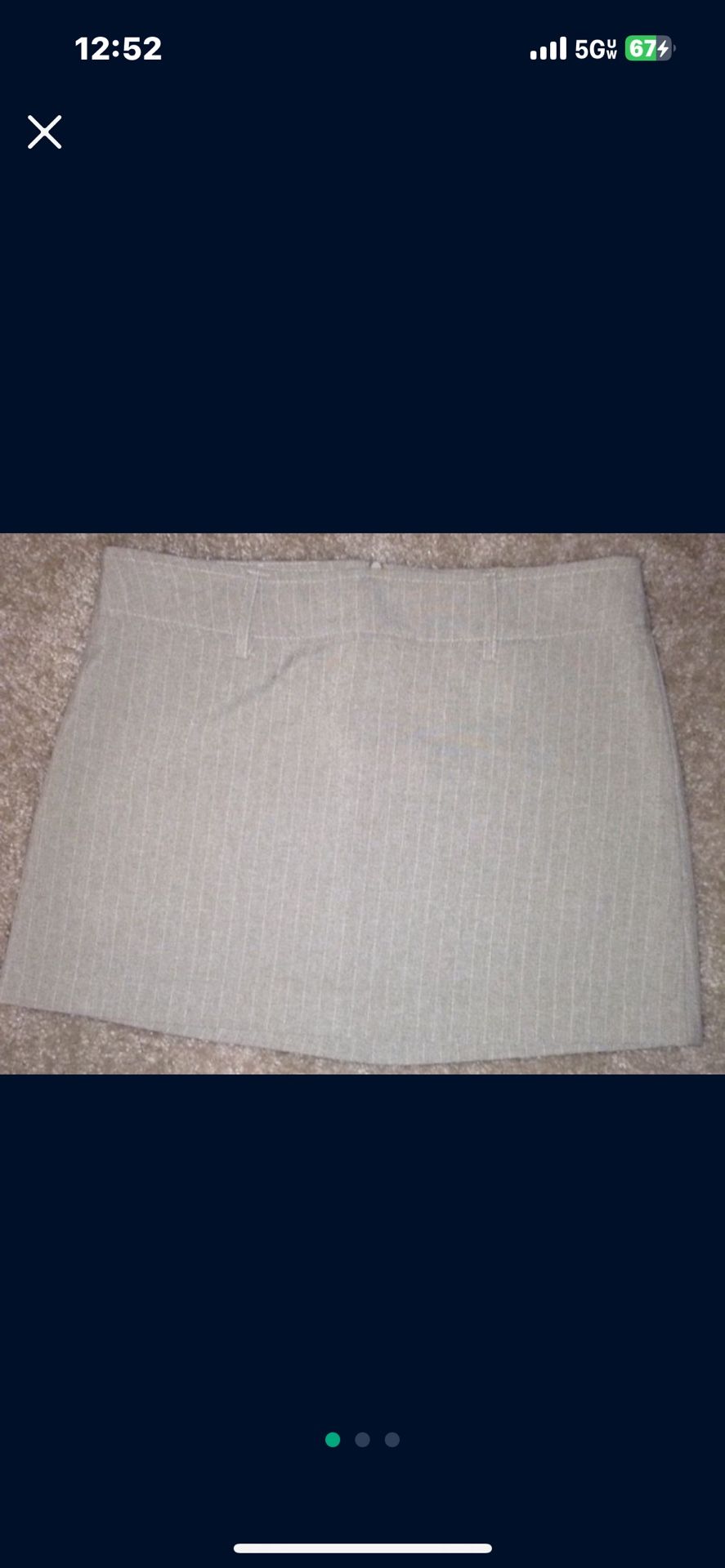 LIKE NEW - XOXO JUNIOR’S SIZE 3 TAN & WHITE PIN STRIPED MINI SKIRT W/ BELT LOOPS & BACK ZIPPER