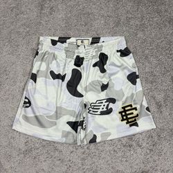 Eric Emanuel Shorts size M/L