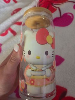 Glass cups